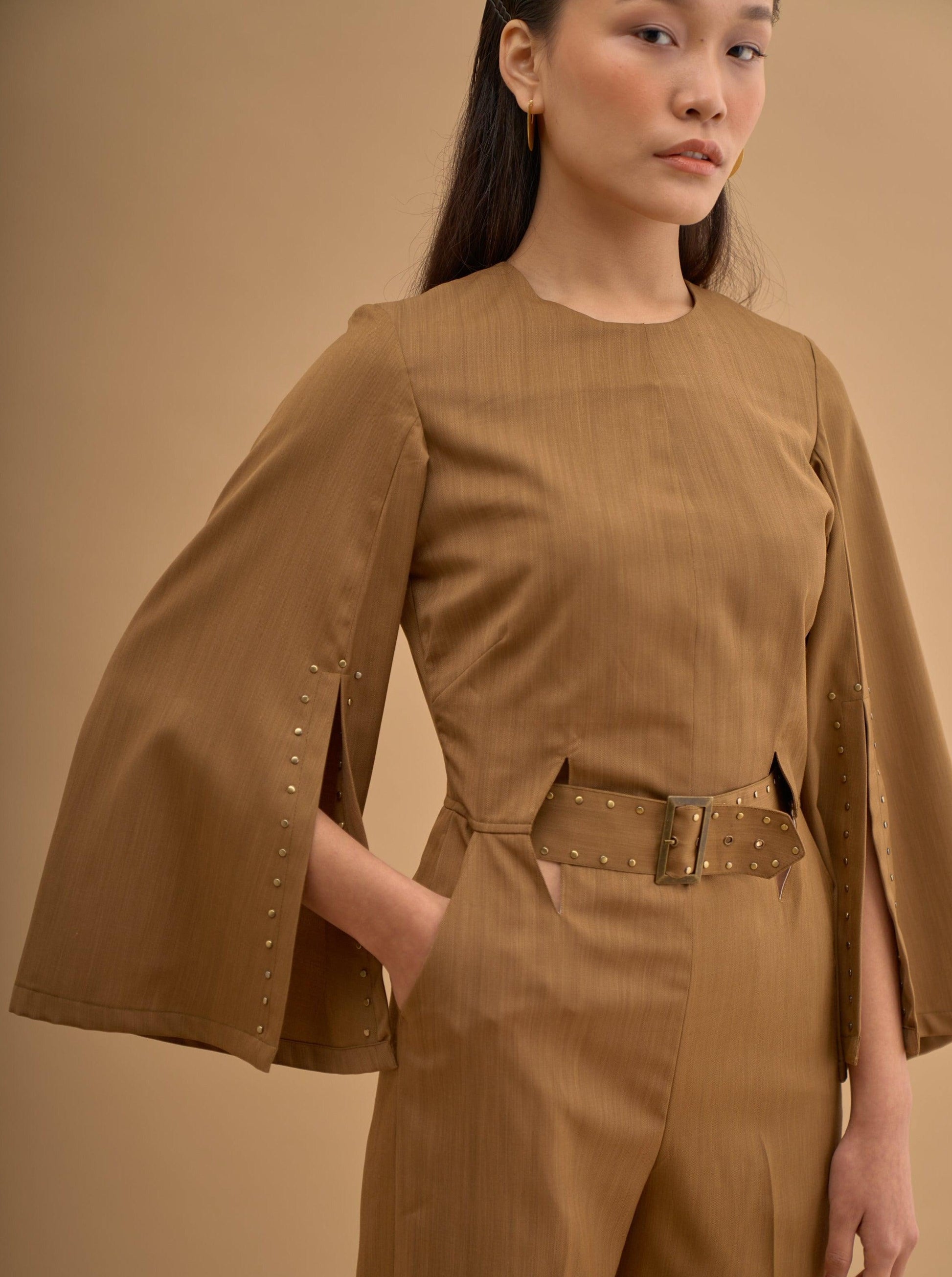 VENT OUT SLEEVE JUMPSUIT 