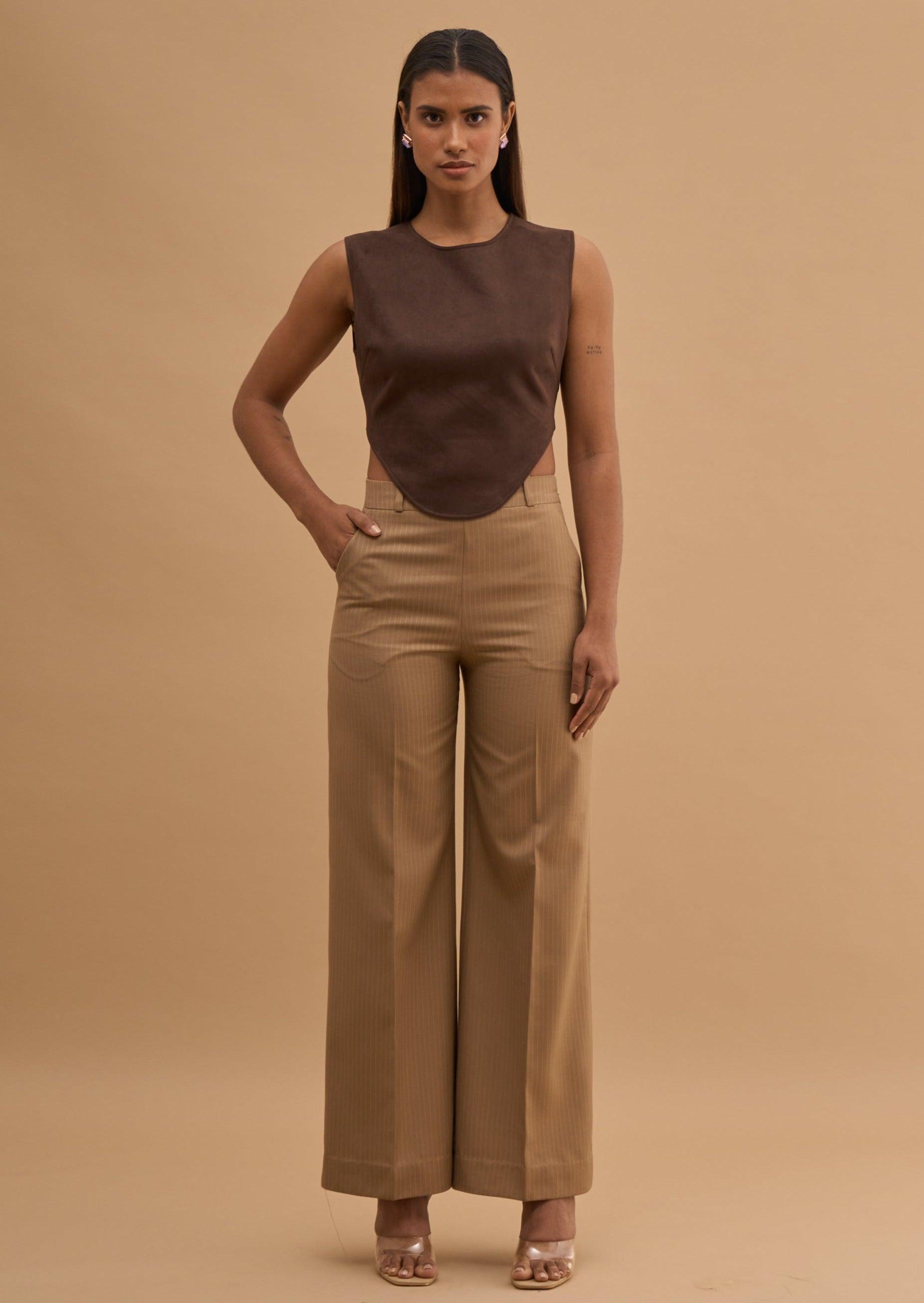 BUCKLE THE BACK CROP TOP 