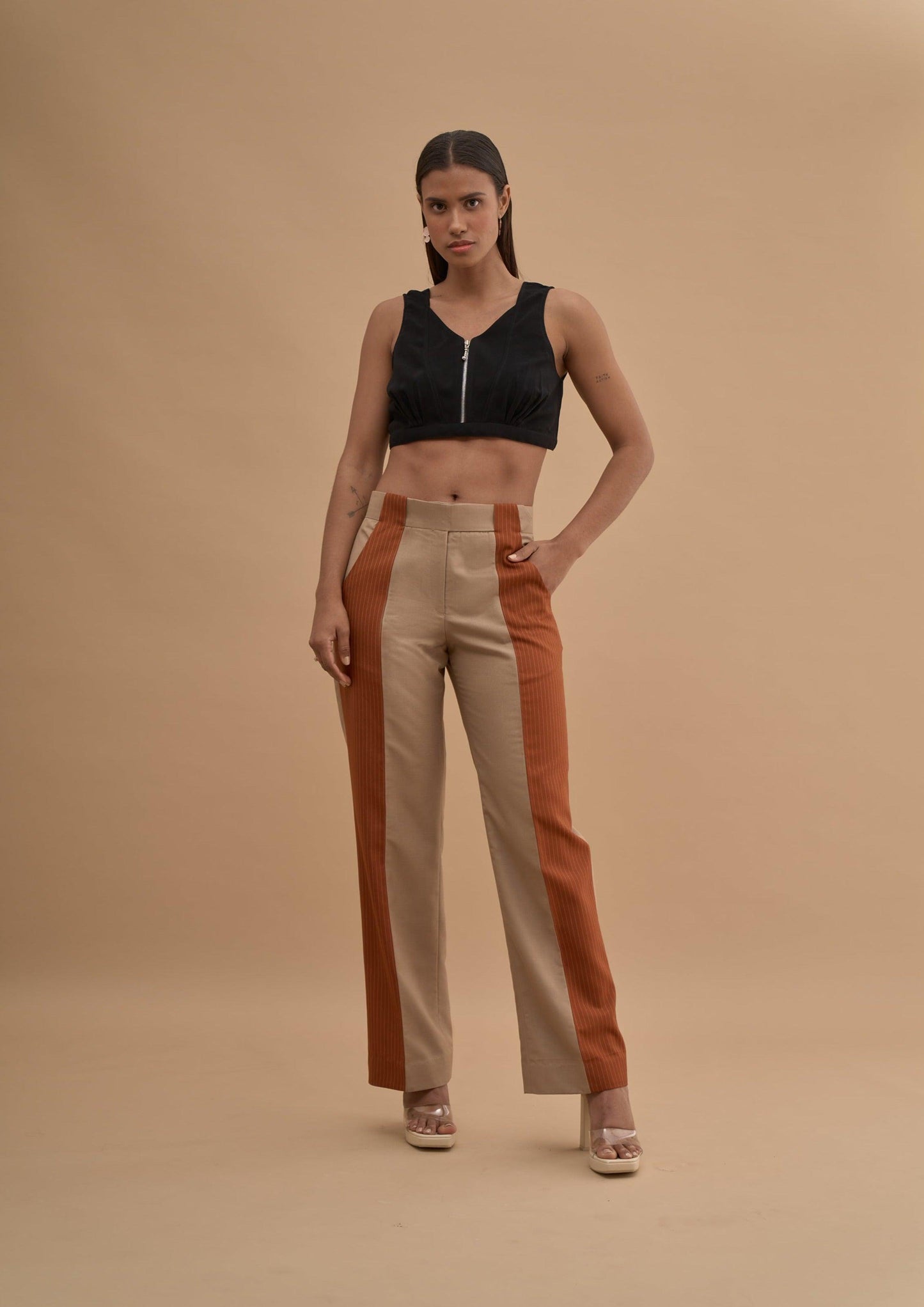 SHOW ZIPPER BRALETTE 