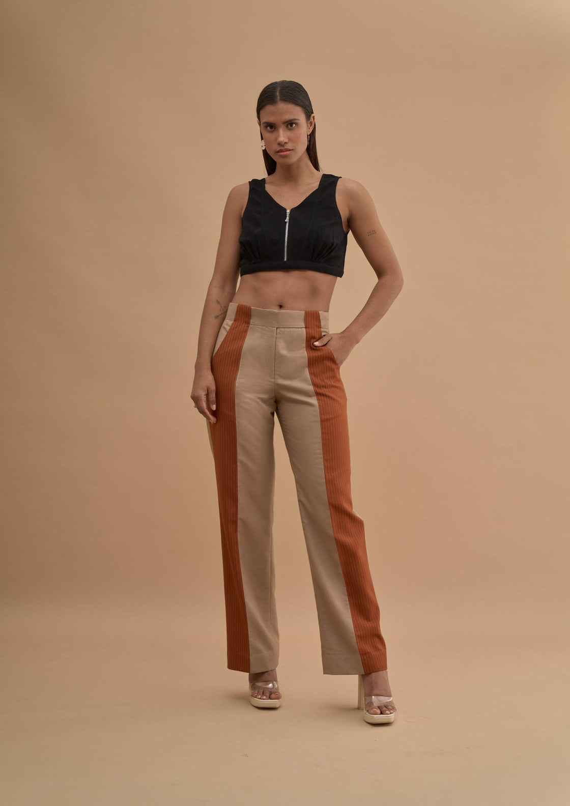 SHOW ZIPPER BRALETTE 