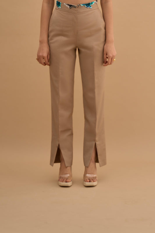 EMBRIODERED ANKLE SLIT STRAIGHT PANTS 
