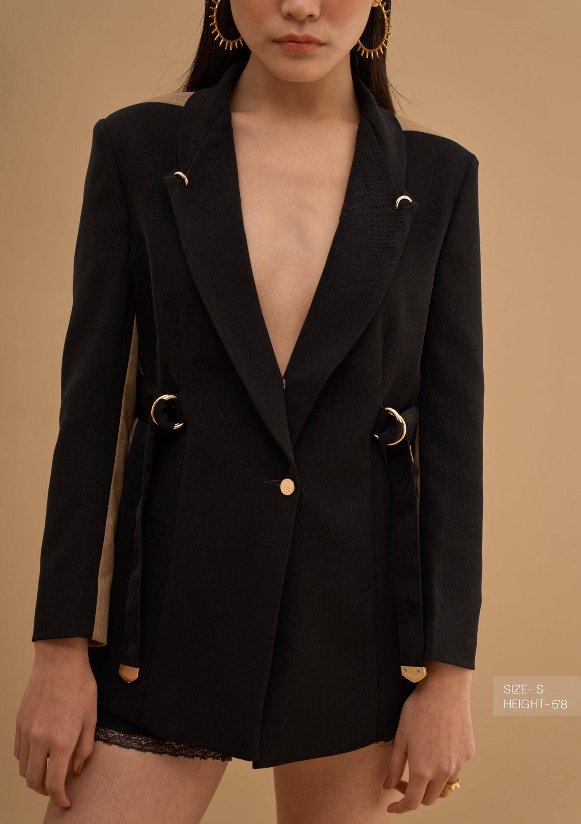 SIDE PANNELED BLAZER 
