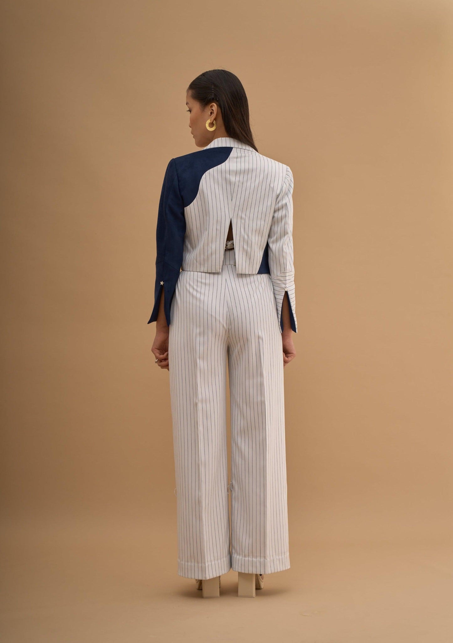 SIDE SWIRL BOXY BLAZER 