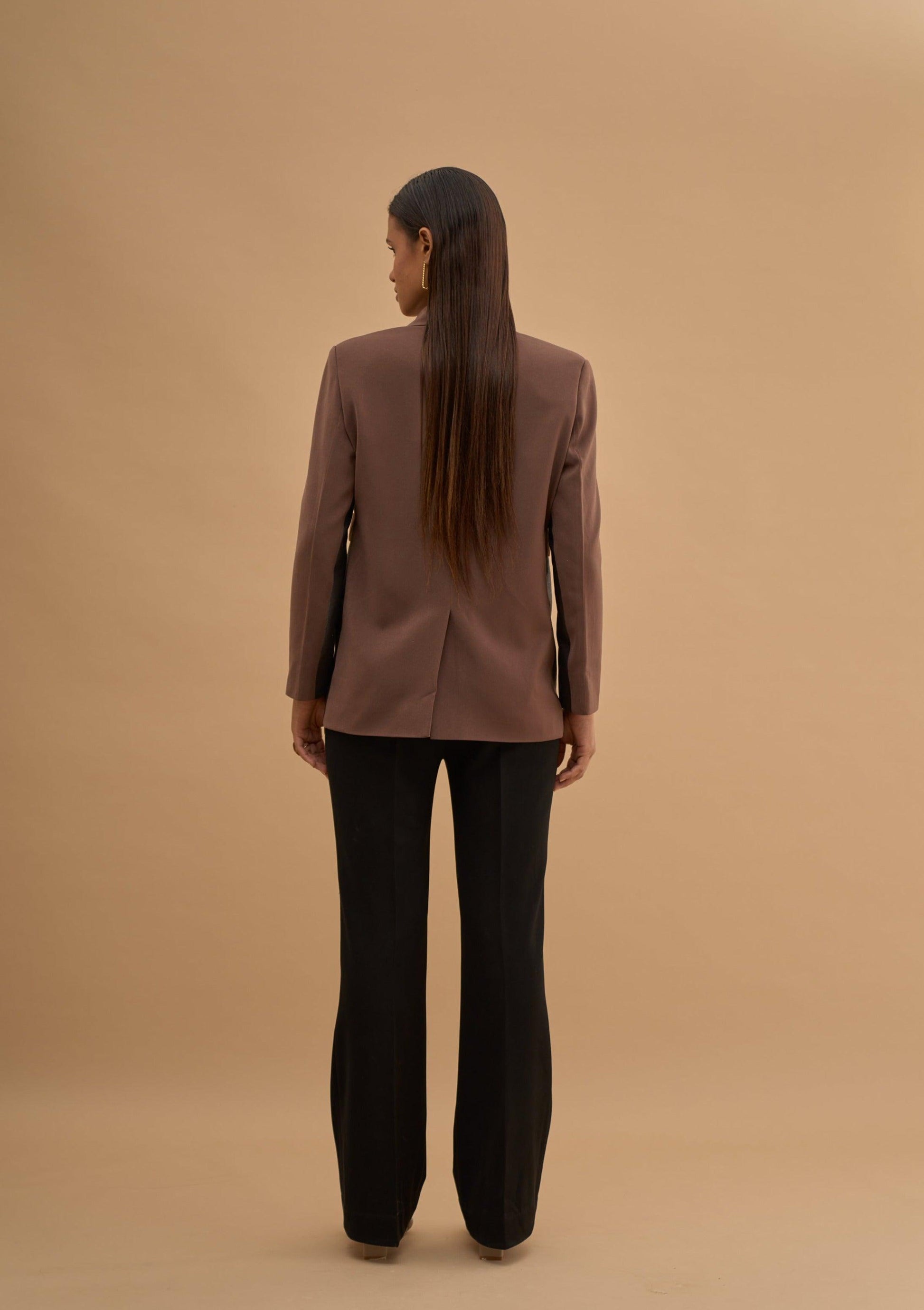 SIDE PANNELED BLAZER 