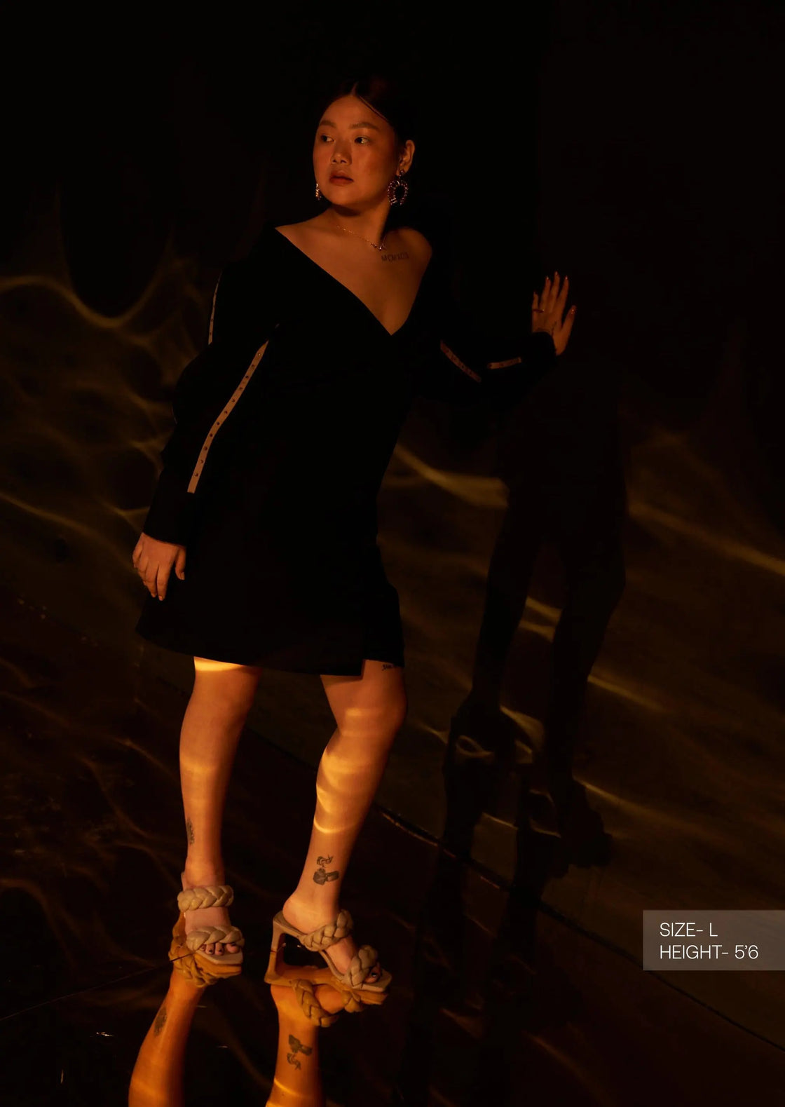 SCULPTED SLEEVE BLAZER DRESS 