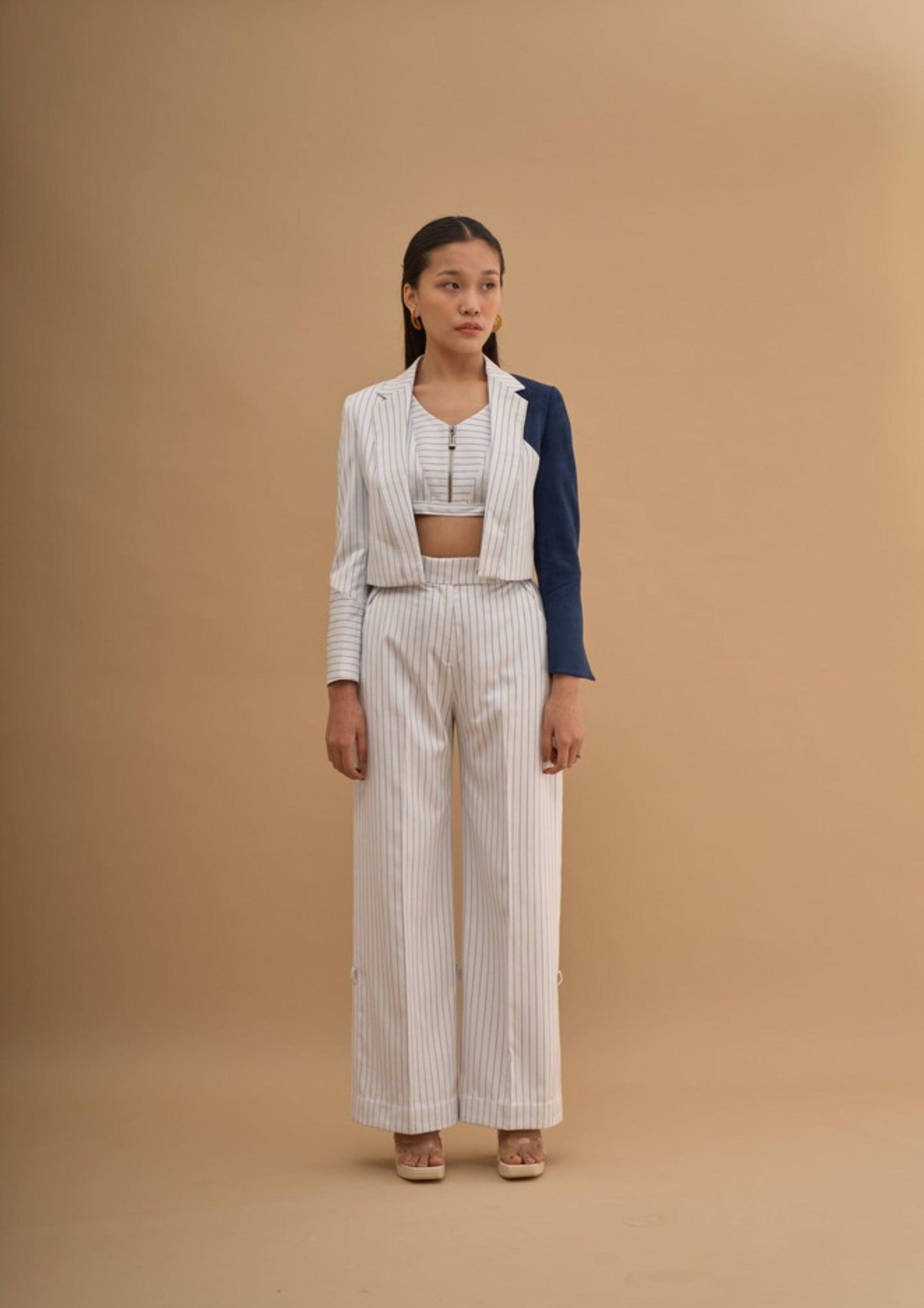 SHOW ZIPPER BRALETTE 